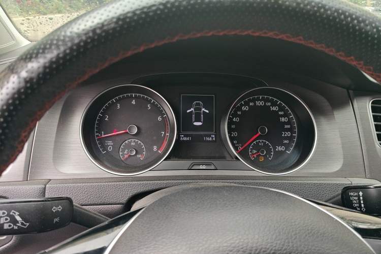 Used Volkswagen Golf 2016 230TSI Automatic Luxury Version Instrument Cluster