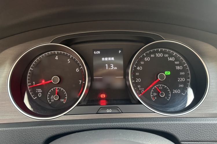 Used Volkswagen Golf 2016 230TSI Automatic Luxury Version Instrument Cluster