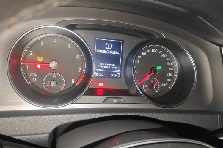 Used Volkswagen Golf 2016 230TSI Automatic Luxury Version Instrument Cluster