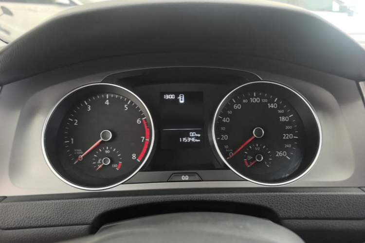 Used Volkswagen Golf 2016 1.6L Automatic Fashion Model Instrument Cluster
