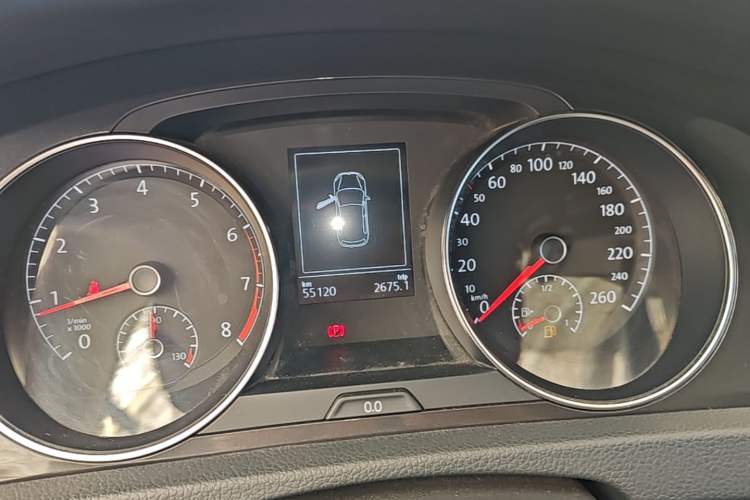 Used Volkswagen Golf 2016 230TSI Automatic Comfort Version Instrument Cluster
