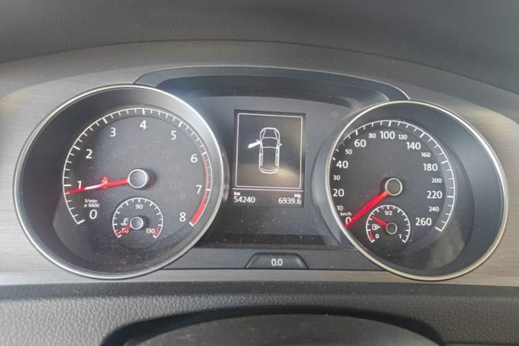 Used Volkswagen Golf 2016 1.6L Automatic Comfort Model Instrument Cluster