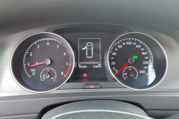Used Volkswagen Golf 2016 230TSI Automatic Comfort Version Instrument Cluster