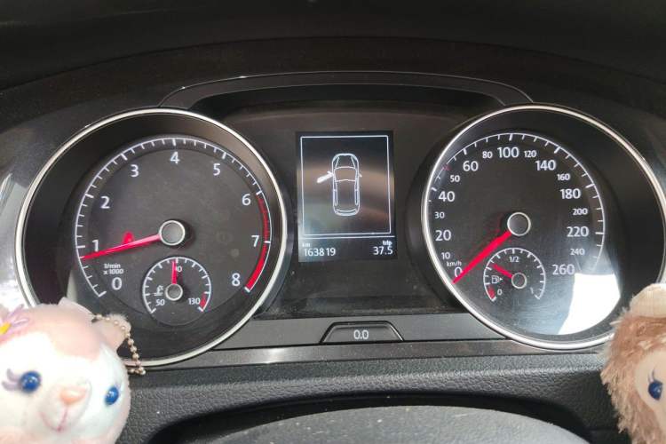 Used Volkswagen Golf 2016 230TSI Automatic Luxury Version Instrument Cluster