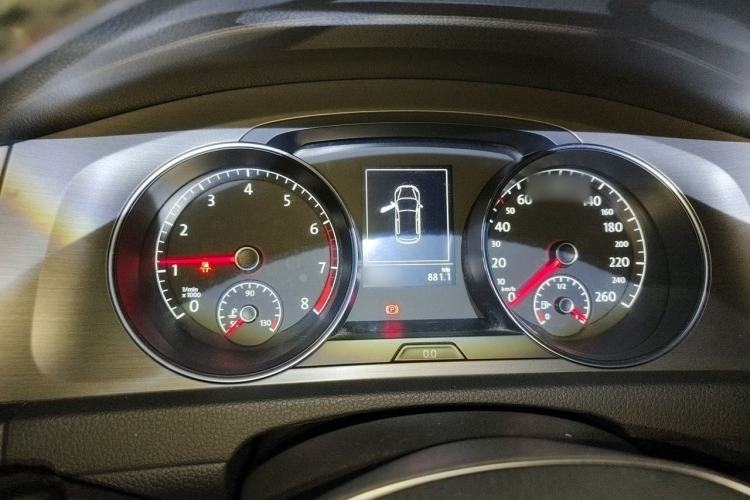 Used Volkswagen Golf 2016 1.6L Automatic Comfort Model Instrument Cluster