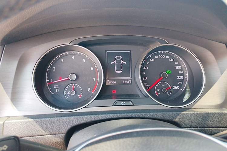 Used Volkswagen Golf 2016 1.6L Automatic Comfort Model Instrument Cluster