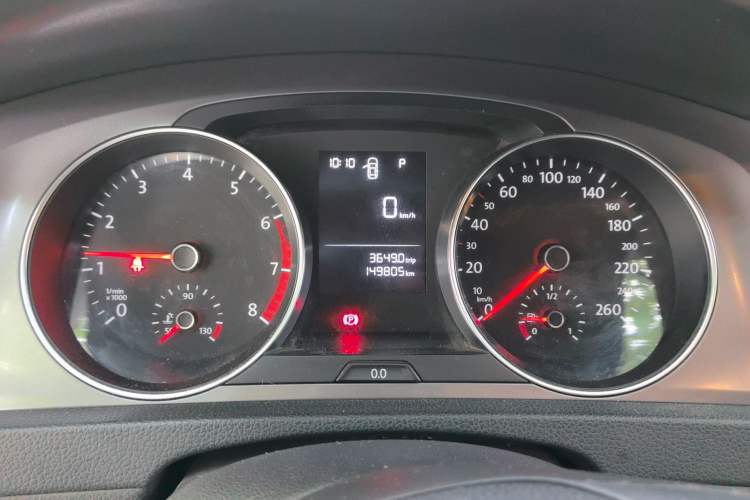 Used Volkswagen Golf 2016 1.6L Automatic Fashion Model Instrument Cluster