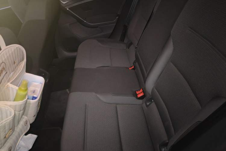Used Volkswagen Golf 2016 230TSI Automatic Comfort Version Interior 4