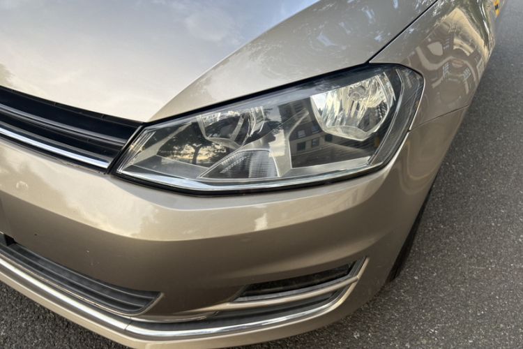 Used Volkswagen Golf 2016 230TSI Automatic Luxury Version Left Front Headlight