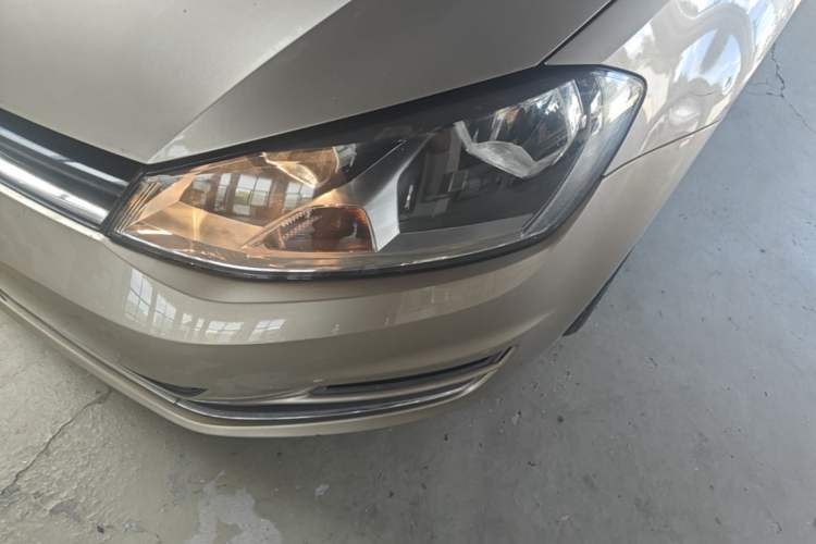 Used Volkswagen Golf 2016 1.6L Automatic Comfort Model Left Front Headlight