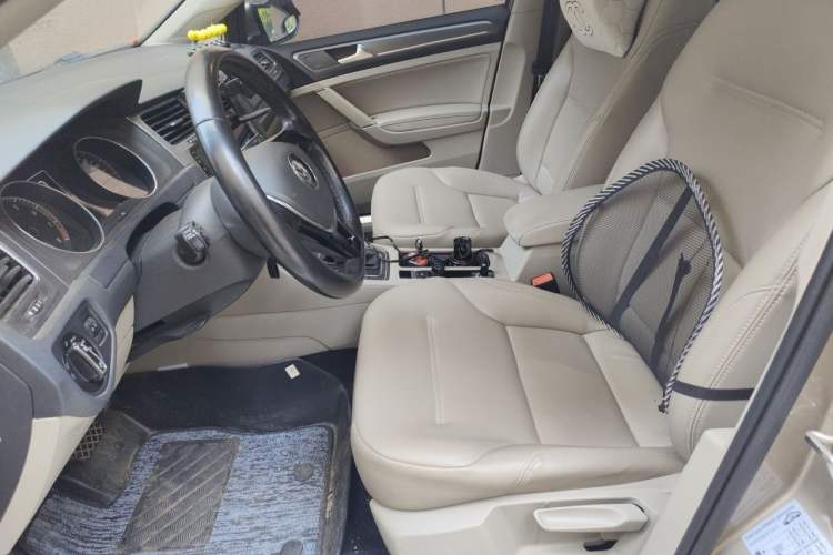Used Volkswagen Golf 2016 230TSI Automatic Comfort Version Left Front Seat
