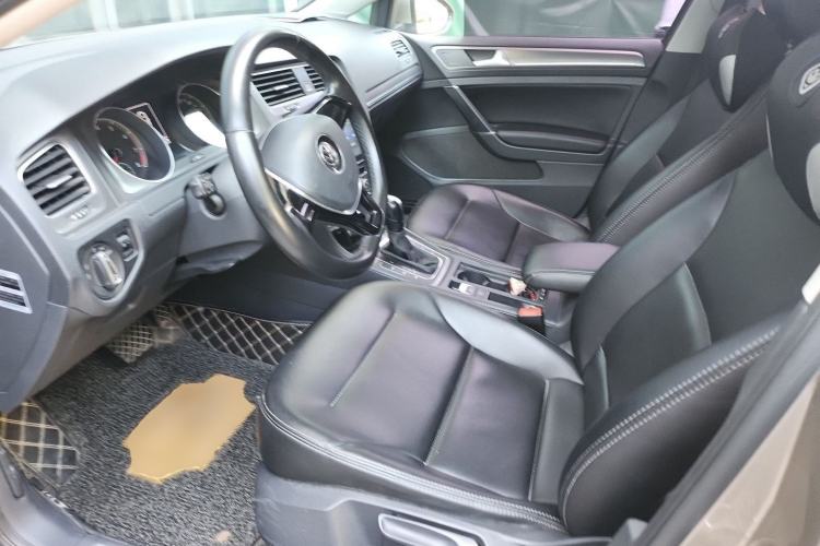 Used Volkswagen Golf 2016 1.6L Automatic Comfort Model Left Front Seat