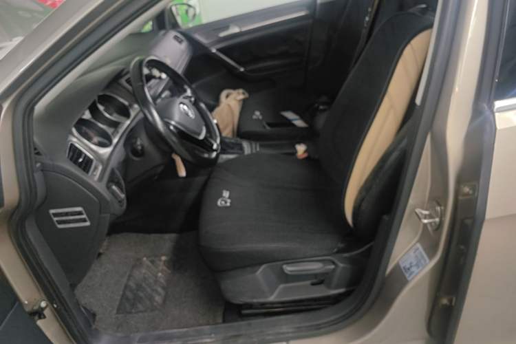 Used Volkswagen Golf 2016 1.6L Automatic Comfort Model Left Front Seat