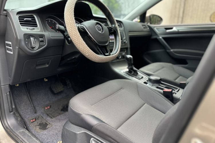 Used Volkswagen Golf 2016 1.6L Automatic Comfort Model Left Front Seat