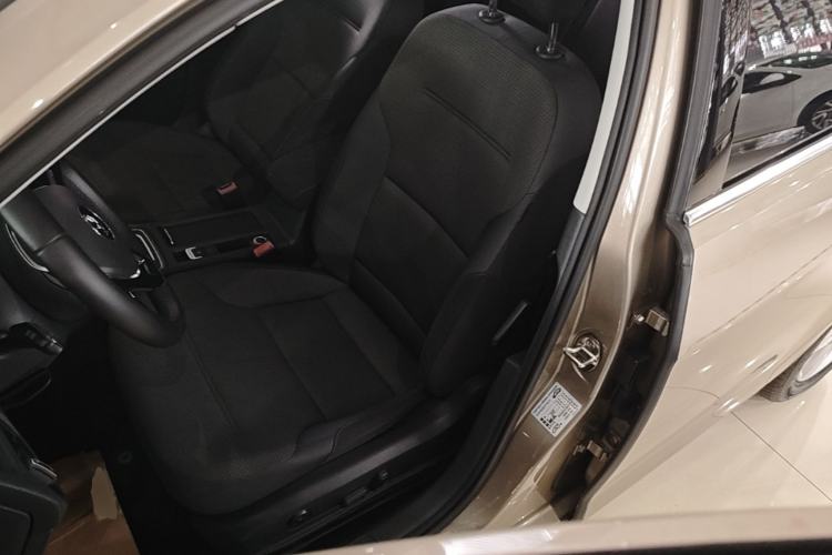 Used Volkswagen Golf 2016 1.6L Automatic Comfort Model Left Front Seat
