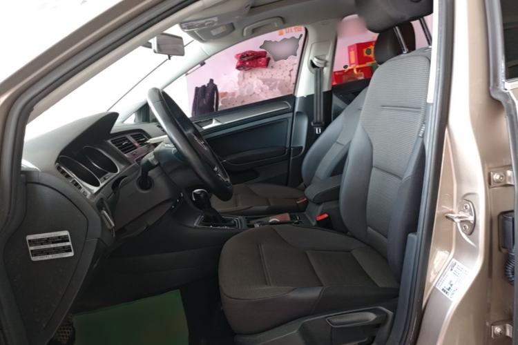Used Volkswagen Golf 2016 230TSI Automatic Comfort Version Left Front Seat