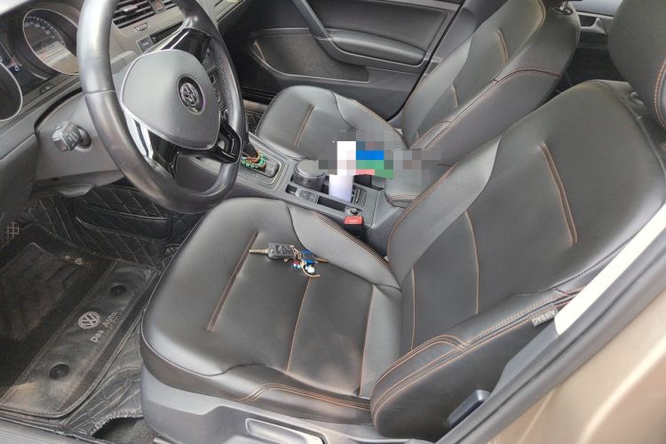 Used Volkswagen Golf 2016 1.6L Automatic Comfort Model Left Front Seat