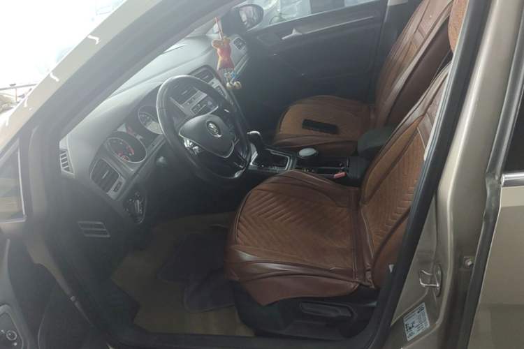 Used Volkswagen Golf 2016 1.6L Automatic Comfort Model Left Front Seat