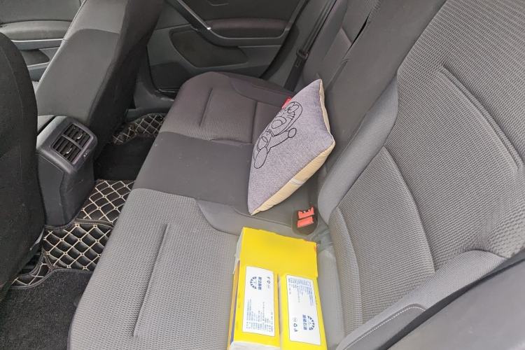 Used Volkswagen Golf 2016 1.6L Automatic Comfort Model Left Rear Seat