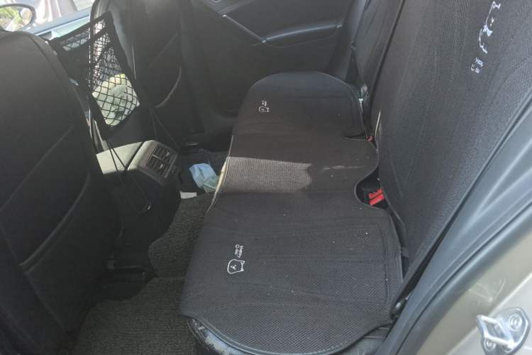 Used Volkswagen Golf 2016 1.6L Automatic Fashion Model Left Rear Seat