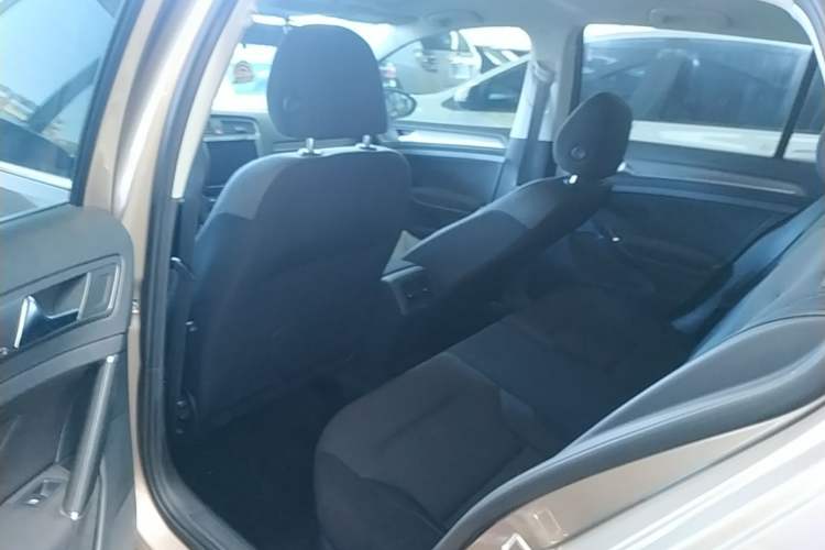 Used Volkswagen Golf 2016 230TSI Automatic Comfort Version Left Rear Seat