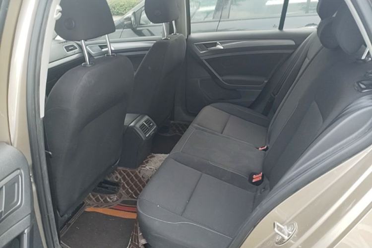 Used Volkswagen Golf 2016 1.6L Automatic Fashion Model Left Rear Seat