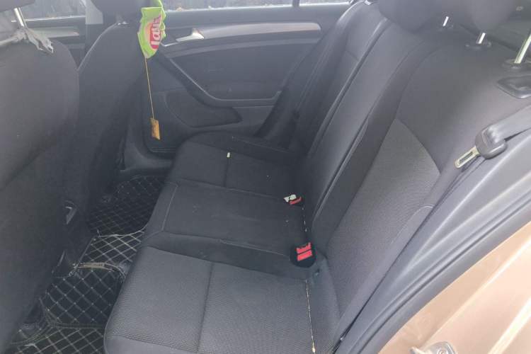Used Volkswagen Golf 2016 1.6L Automatic Fashion Model Left Rear Seat