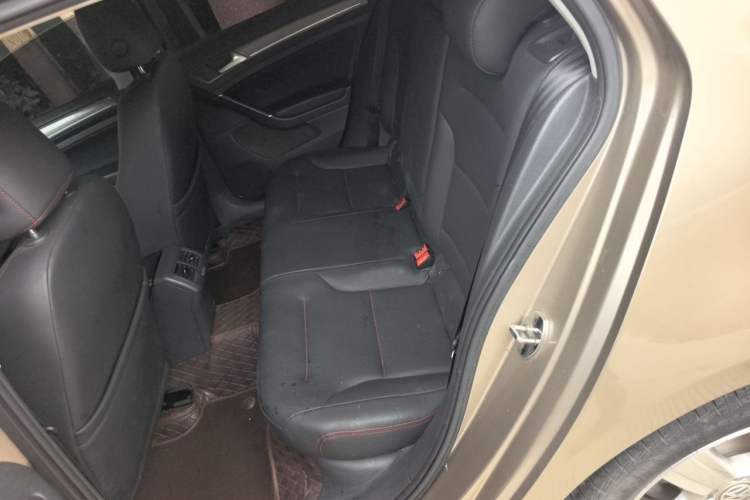 Used Volkswagen Golf 2016 1.6L Automatic Comfort Model Left Rear Seat