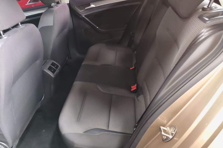 Used Volkswagen Golf 2016 230TSI Automatic Comfort Version Left Rear Seat