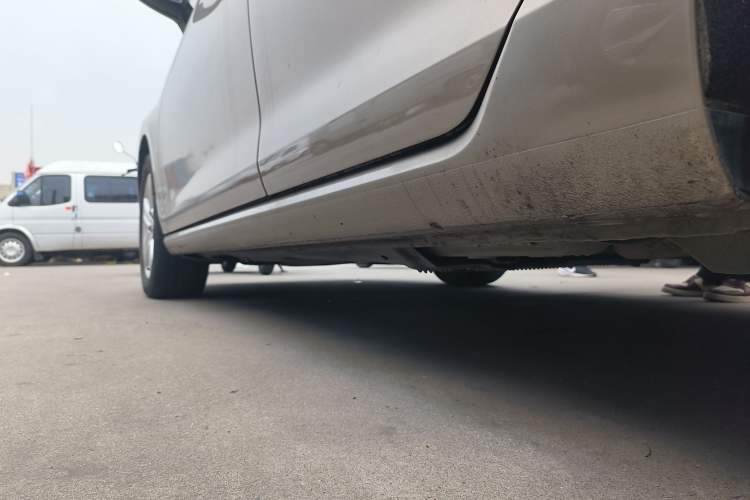Used Volkswagen Golf 2016 1.6L Automatic Comfort Model Left Side Sill