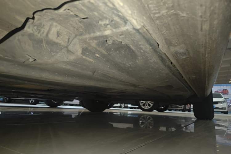 Used Volkswagen Golf 2016 1.6L Automatic Fashion Model Left Side Sill