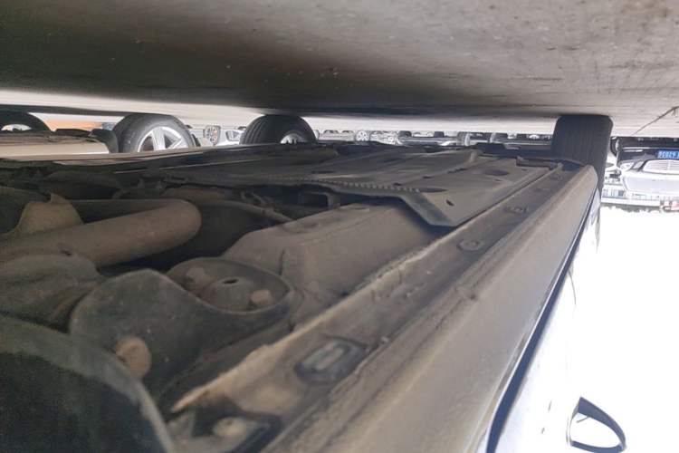 Used Volkswagen Golf 2016 1.6L Automatic Comfort Model Left Side Sill