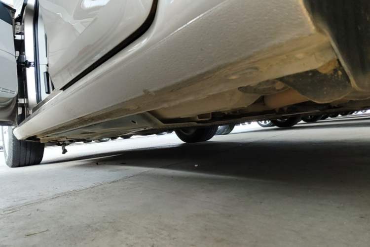 Used Volkswagen Golf 2016 230TSI Automatic Comfort Version Left Side Sill
