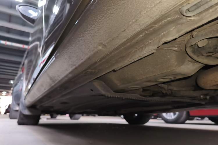 Used Volkswagen Golf 2016 230TSI Automatic Comfort Version Left Side Sill