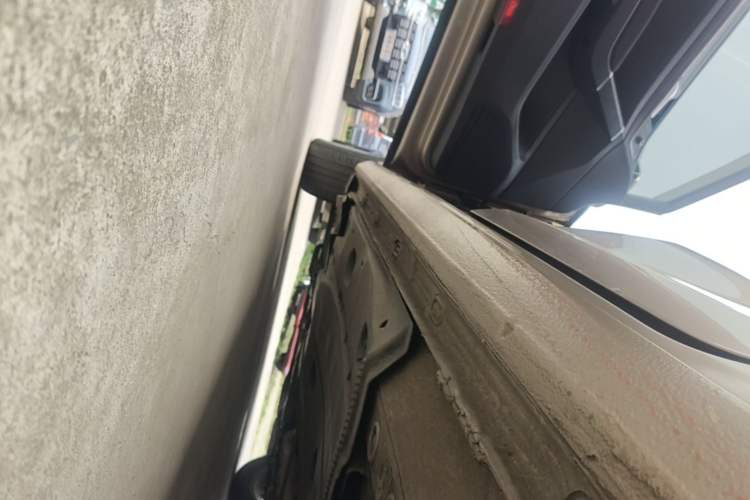 Used Volkswagen Golf 2016 1.6L Automatic Comfort Model Left Side Sill