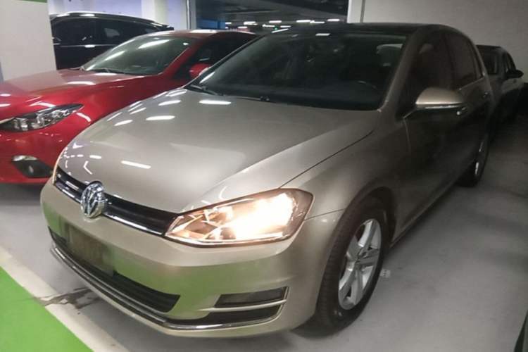 Used Volkswagen Golf 2016 230TSI Automatic Comfort Version Guazi used car, China used car export, Used car for sale, Used cars, Cheapest cars for sale