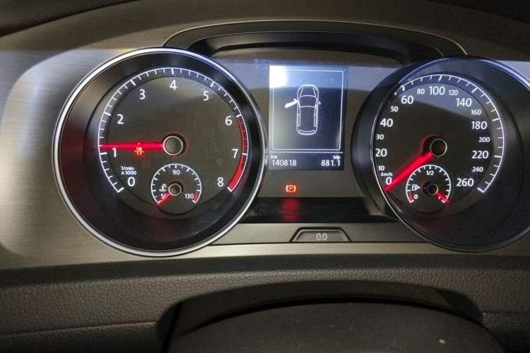 Used Volkswagen Golf 2016 1.6L Automatic Comfort Model Odometer Close Up
