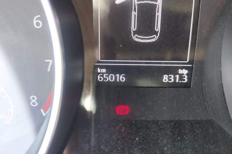 Used Volkswagen Golf 2016 230TSI Automatic Comfort Version Odometer Close Up