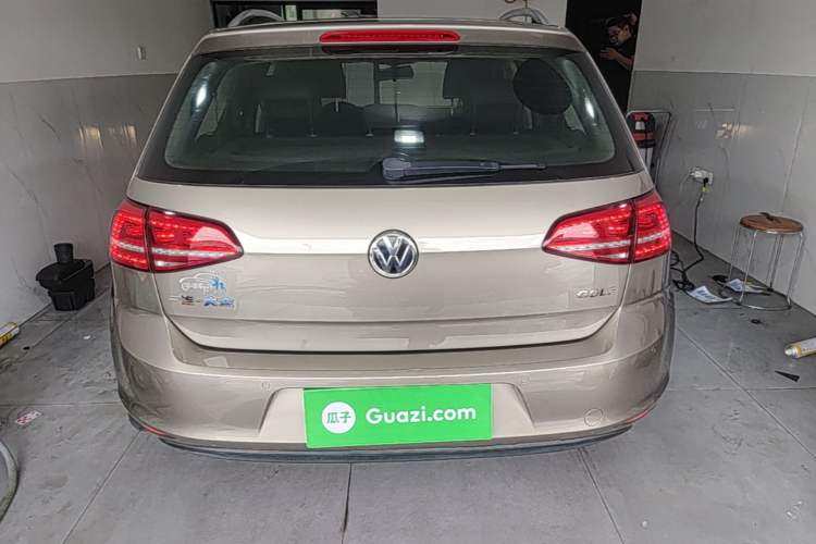 Used Volkswagen Golf 2016 1.6L Automatic Fashion Model Rear
