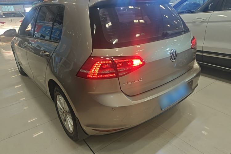 Used Volkswagen Golf 2016 1.6L Automatic Fashion Model Rear Left 45 Deg