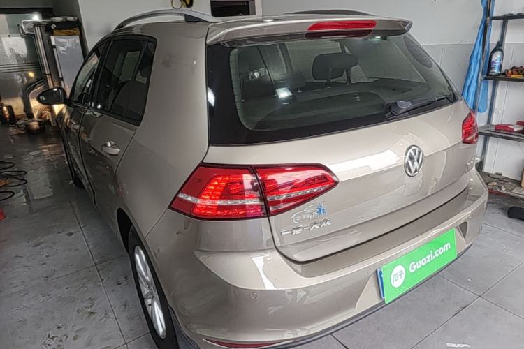 Used Volkswagen Golf 2016 1.6L Automatic Fashion Model Rear Left 45 Deg