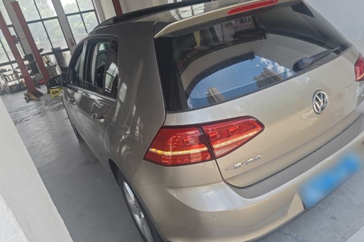 Used Volkswagen Golf 2016 1.6L Automatic Comfort Model Rear Left 45 Deg