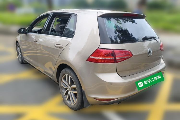 Used Volkswagen Golf 2016 230TSI Automatic Luxury Version Rear Left 45 Deg