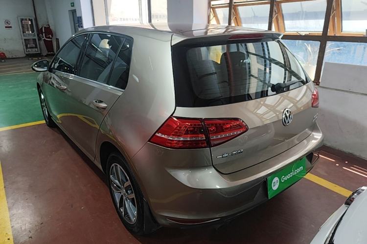 Used Volkswagen Golf 2016 230TSI Automatic Luxury Version Rear Left 45 Deg