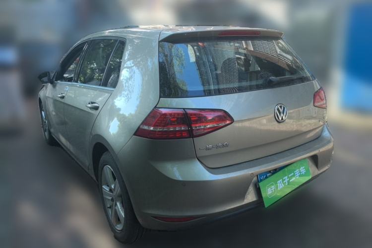Used Volkswagen Golf 2016 1.6L Automatic Fashion Model Rear Left 45 Deg