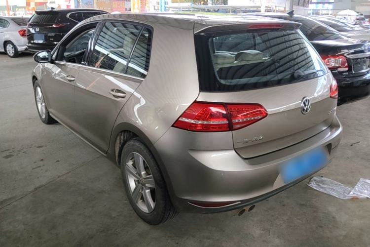 Used Volkswagen Golf 2016 230TSI Automatic Comfort Version Rear Left 45 Deg