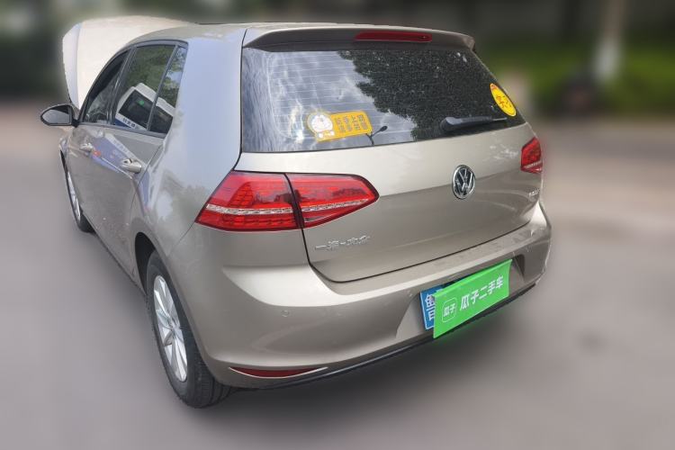 Used Volkswagen Golf 2016 1.6L Automatic Fashion Model Rear Left 45 Deg
