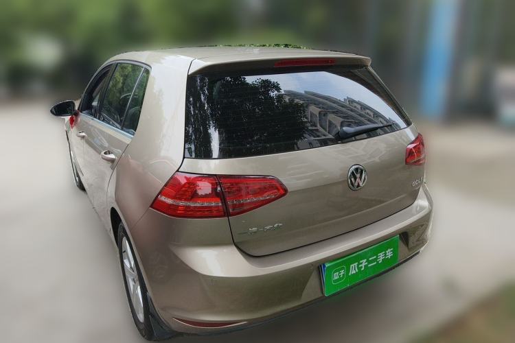 Used Volkswagen Golf 2016 1.6L Automatic Comfort Model Rear Left 45 Deg