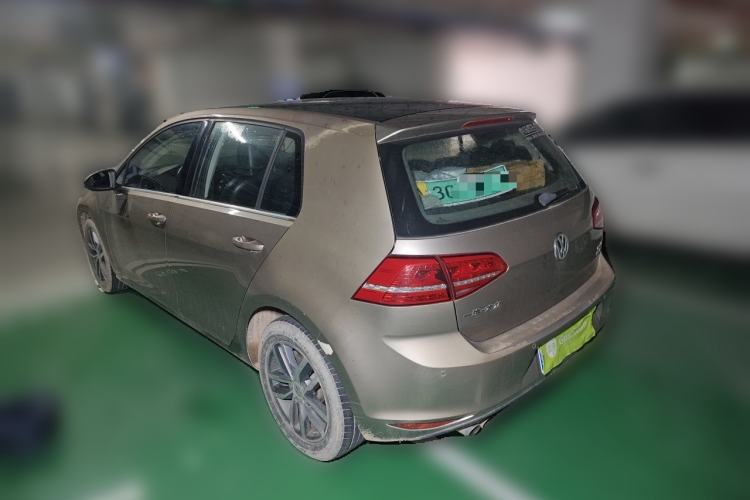 Used Volkswagen Golf 2016 230TSI Automatic Luxury Version Rear Left 45 Deg