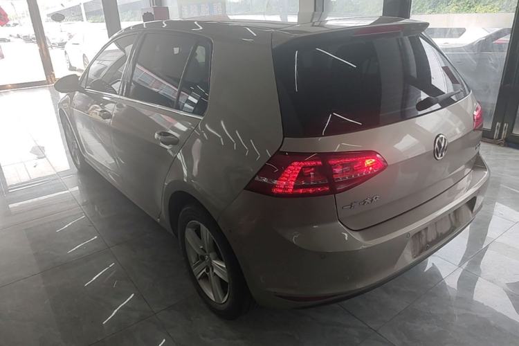 Used Volkswagen Golf 2016 1.6L Automatic Comfort Model Rear Left 45 Deg